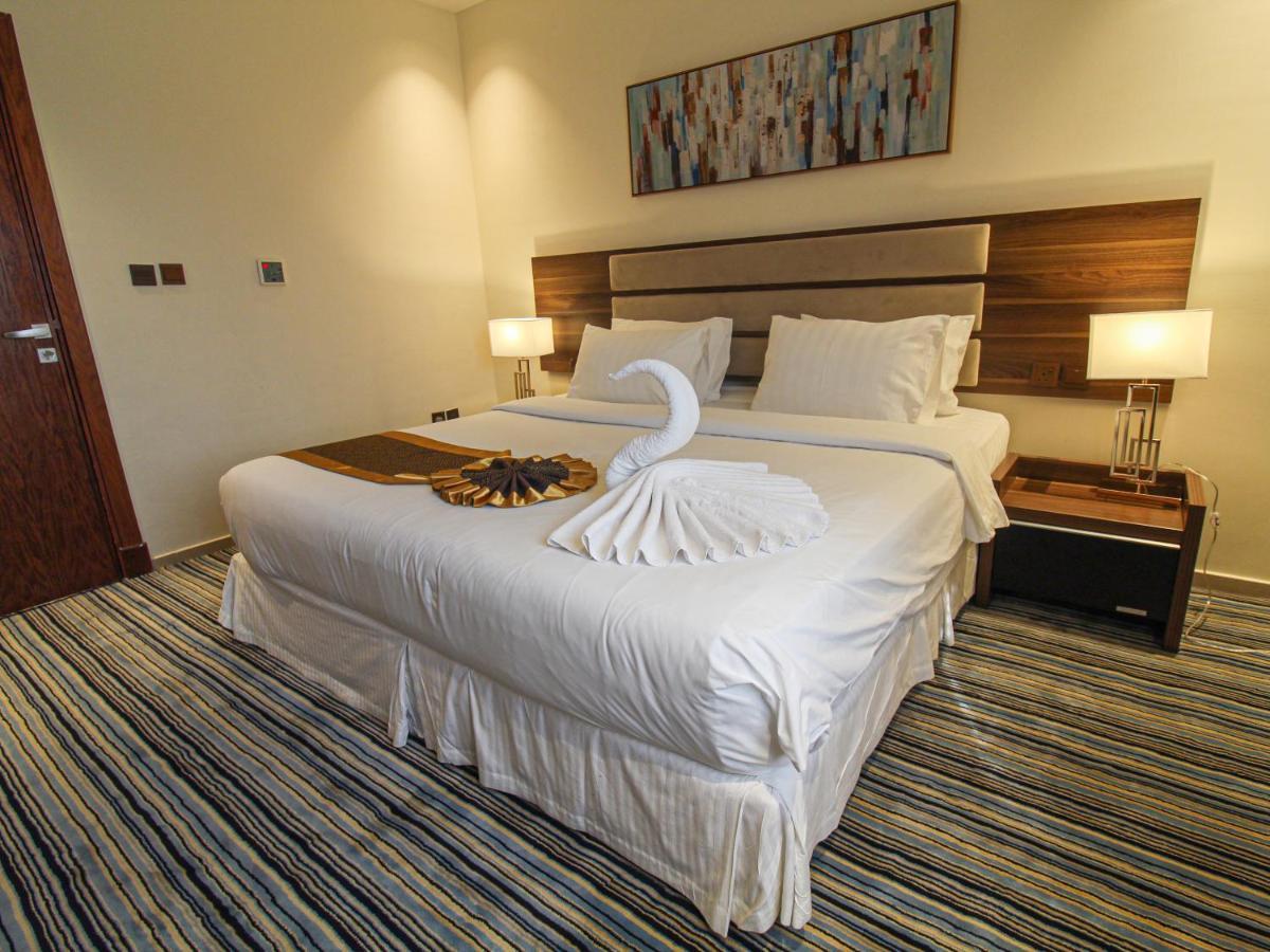 Friesian Hotel Suites Dschidda Exterior foto