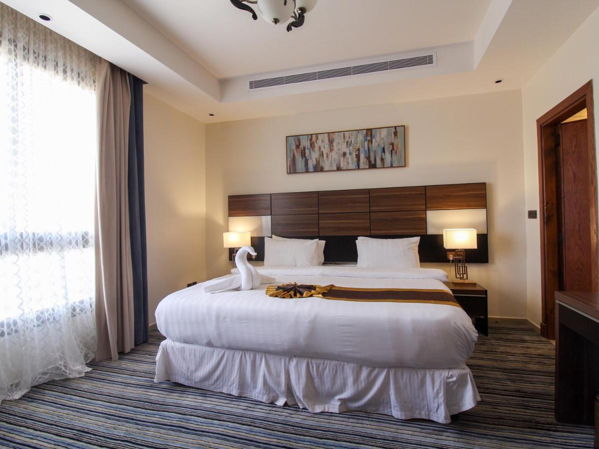Friesian Hotel Suites Dschidda Exterior foto