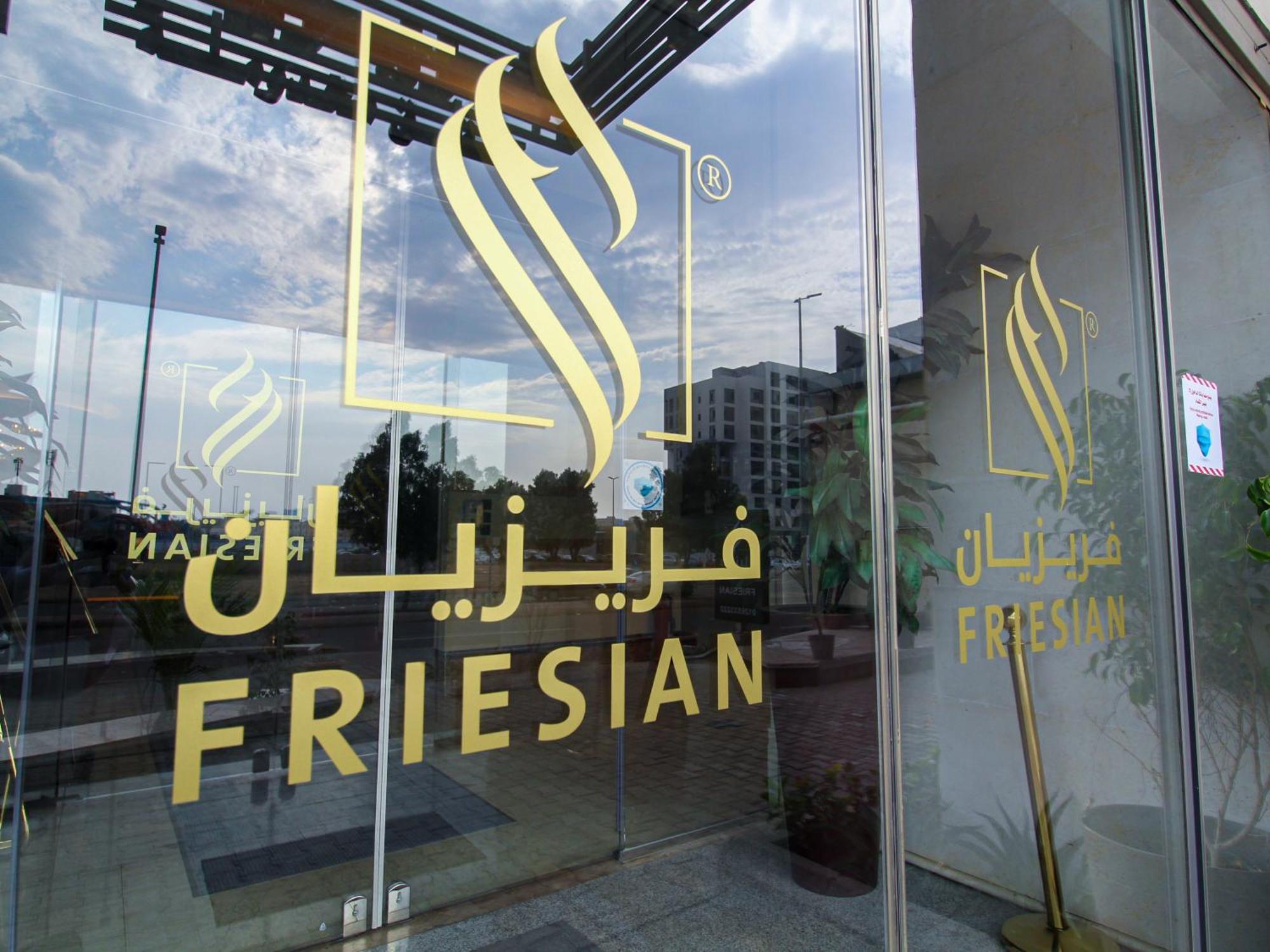Friesian Hotel Suites Dschidda Exterior foto