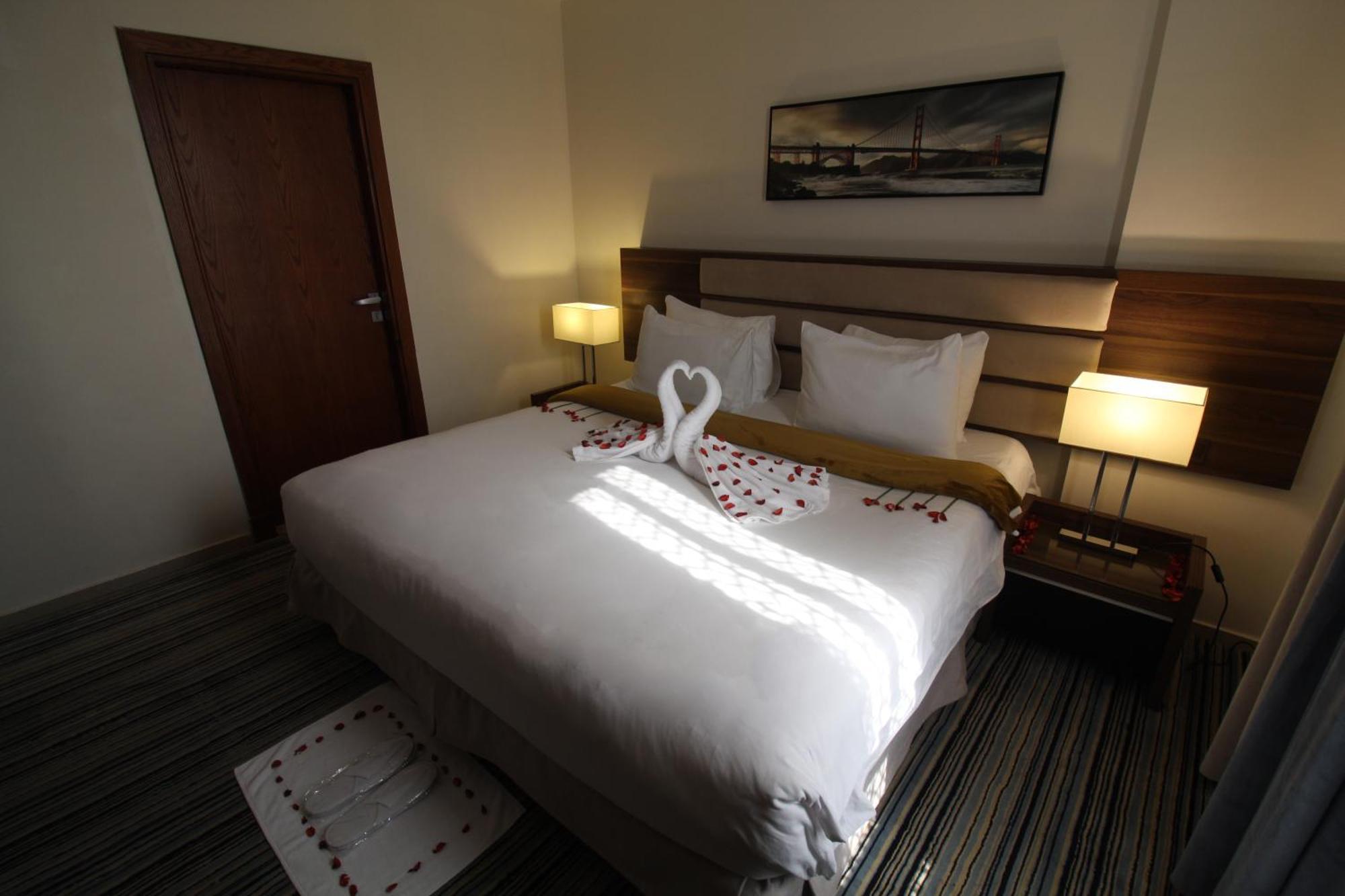 Friesian Hotel Suites Dschidda Exterior foto