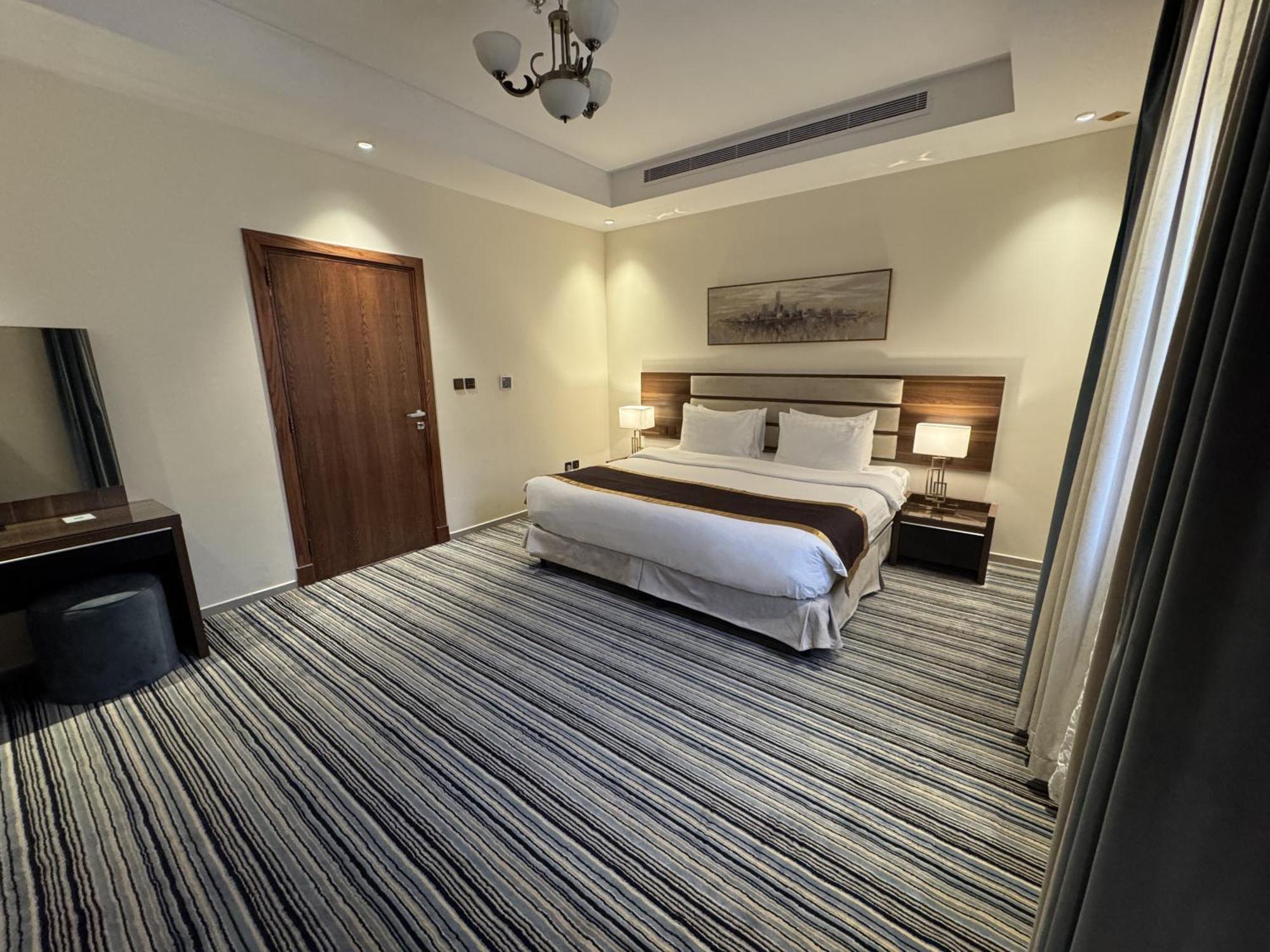 Friesian Hotel Suites Dschidda Exterior foto